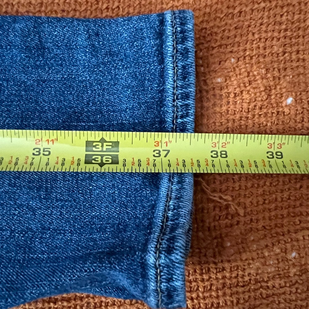 Levi’s ripped jeans - Picture 5 of 5